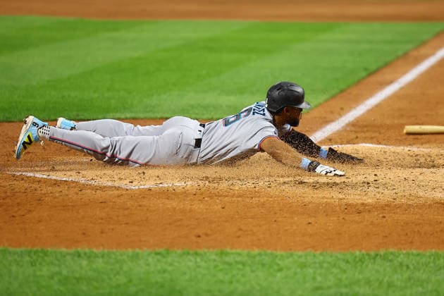 Miami Marlins v New York Mets - MLB, Baseball Herren, USA Otto Lopez of the Miami Marlins scores during the fifth inning of a baseball game against the New York Mets at Citi Field in Corona, New York, on May 29, 2026. Flushing United States  Copyright: xGordonxDonovanx originalFilename:donovan-mlbmiami260529_npKpY.jpg