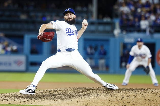 MLB, Baseball Herren, USA - Los Angeles Dodgers vs. Philadelphia Phillies Los Angeles Dodgers pitcher Alex Vesia throws a pitch in the eighth inning of an MLB baseball game between the Los Angeles Dodgers and the Philadelphia Phillies at Uniqlo Field in Dodger Stadium; in Los Angeles, California, USA, 29 May 2026. LOS ANGELES CALIFORNIA UNITED STATES  Copyright: xCHRISxTORRESx