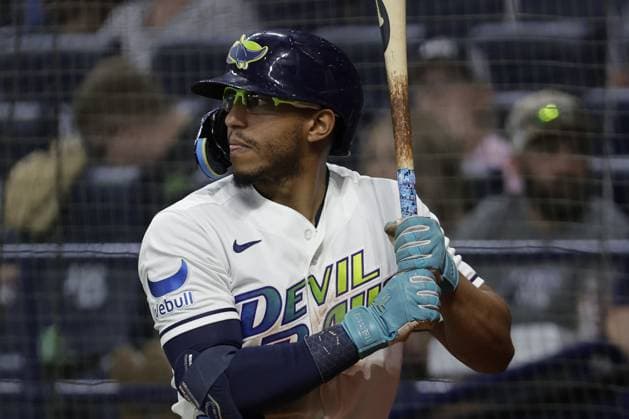 May 29, 2026, St. Petersburg, Florida, USA: Tampa Bay Rays second baseman Richie Palacios (1) on deck in the fourth inning against the Los Angeles Angels on Friday, May 29, 2026 in St. Petersburg. St. Petersburg USA - ZUMAs70_ 20260529_zan_s70_020 Copyright: xLuisxSantanax