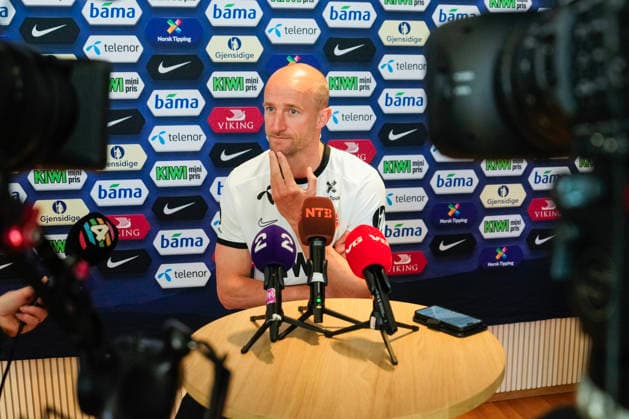 National football team press conference Oslo 20260530 Player manager Brede Hangeland during a press conference at Ullevaal Stadium ahead of the international match against Sweden Photo Beate Oma Dahle NTB Oslo Norway EDITORIAL USE ONLY RESTRICTED USE FOR BETTING COMPANIES  Copyright: xBeatexOmaxDahlex xNTBx