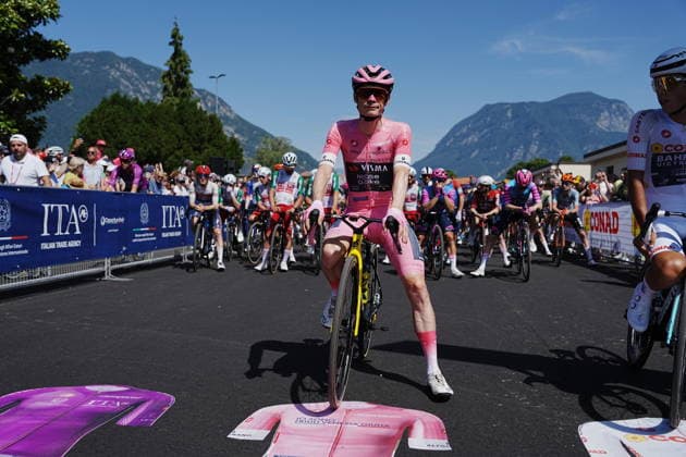 Denmark™s Jonas Vingegaard Hansen of Team Visma Lease A Bike (Pink jersey) during Stage 20 of the Giro d™Italia, from Gemona del Friuli to Piancavallo, Italy, Saturday,May 30, 2026.  Copyright: xGianxMattiaxD Albertox xLaPressex