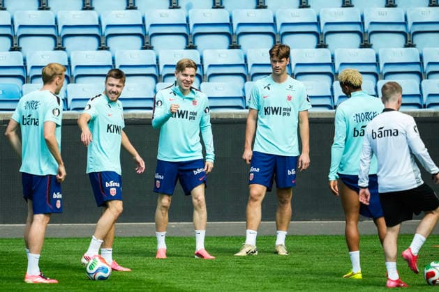 Training with the Norwegian men s national football team Oslo 20260530 Fredrik Andre Bjorkan, Jens Petter Hauge and Henrik Falchener during training with the Norwegian men s national football team at Ullevaal Stadium on Saturday Photo Beate Oma Dahle NTB Oslo Norway EDITORIAL USE ONLY RESTRICTED USE FOR BETTING COMPANIES  Copyright: xBeatexOmaxDahlex xNTBx