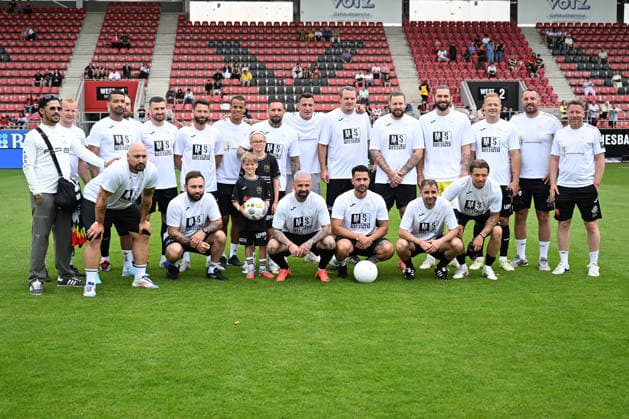 30.05.2026, xsvx, Fussball Langholz Cup 2026, v.l. Teamfoto Eckerlin und Friends Wiesbaden