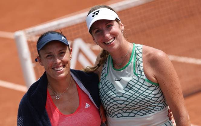 Slovenian Andreja Klepac and Belgian Magali Kempen celebrate after winning a doubles tennis match between Brazilian-Argentinian pair Martins-Sierra and Belgian-Slovenian pair Kempen-Klepac, in the second round of the women s doubles at the Roland Garros French Open tennis tournament, in Paris, France, Saturday 30 May 2026. This year s tournament takes place from 18 May to 07 June. VIRGINIExLEFOUR  x175450560x