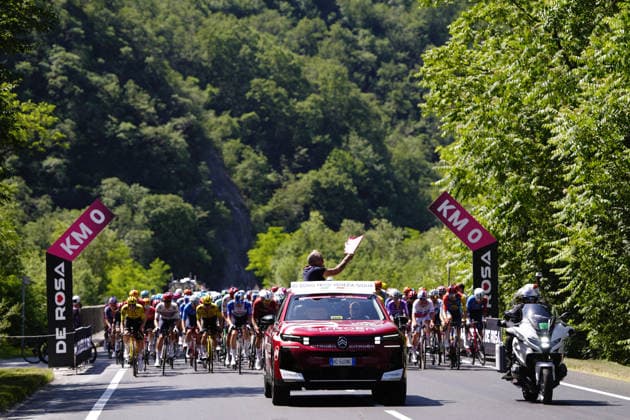 The pack rides during Stage 20 of the Giro d™Italia, from Gemona del Friuli to Piancavallo, Italy, Saturday,May 30, 2026.  Copyright: xFabioxFerrarix xLaPressex