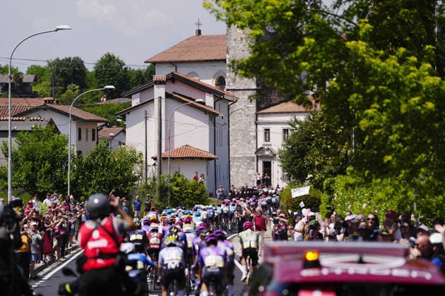The pack rides during Stage 20 of the Giro d™Italia, from Gemona del Friuli to Piancavallo, Italy, Saturday,May 30, 2026.  Copyright: xFabioxFerrarix xLaPressex