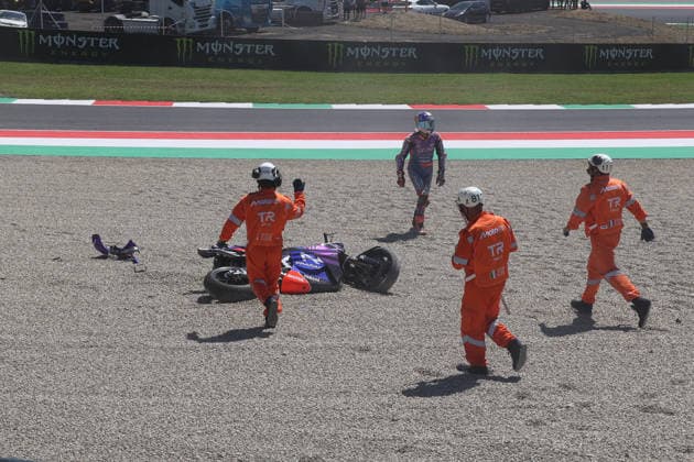 30.05.2026, Autodromo Internazionale del Mugello, Mugello, MotoGP Grosser Preis von Italien 2026 ,im Bild Unfall von Toprak Razgatlioglu (TUK), Prima Pramac Yamaha MotoGP (Photo by Hasan Bratic DeFodi Images) -
