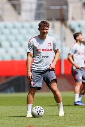 Oskar Pietuszewski seen during Official press conference, PK, Pressekonferenz and training of Poland National football team before Friendly match game against Ukraine (Ernest Kolodziej Ball Raw Images) Wroclaw Tarczynski Arena Poland Copyright: xErnestxKolodziejx ernestkolodziej_poland_conference_2526_OL_5110