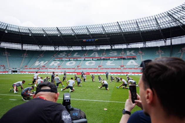 Players of Poland seen during Official press conference, PK, Pressekonferenz and training of Poland National football team before Friendly match game against Ukraine (Ernest Kolodziej Ball Raw Images) Wroclaw Tarczynski Arena Poland Copyright: xErnestxKolodziejx ernestkolodziej_poland_conference_2526_OL_5207