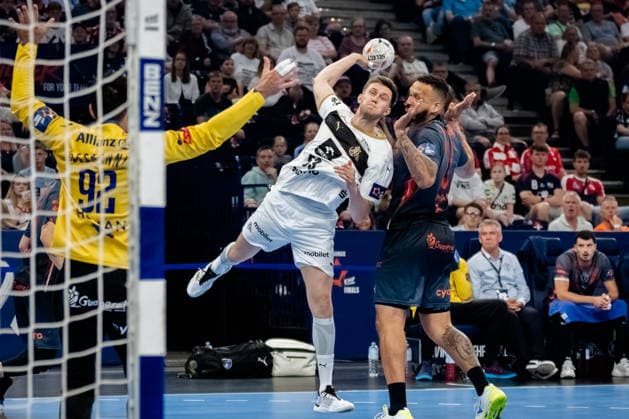 Hamburg 30.05.2026, Handball, Herren, EHF European League Men 2025 26, Halbfinale, Montpellier Handball - THW Kiel Mykola Bilyk (THW Kiel, 53) beim Torwurf gegen Remi Desbonnet (Montpellier Handball, 92)