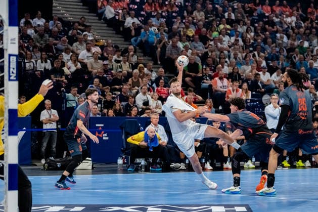 Hamburg 30.05.2026, Handball, Herren, EHF European League Men 2025 26, Halbfinale, Montpellier Handball - THW Kiel Harald Reinkind (THW Kiel, 6) beim Torwurf