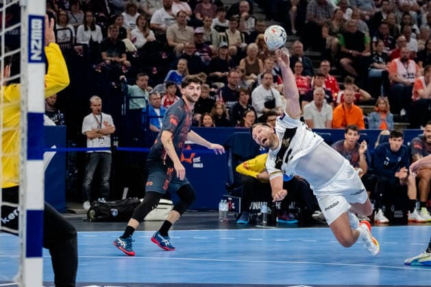 Hamburg 30.05.2026, Handball, Herren, EHF European League Men 2025 26, Halbfinale, Montpellier Handball - THW Kiel Harald Reinkind (THW Kiel, 6) beim Torwurf