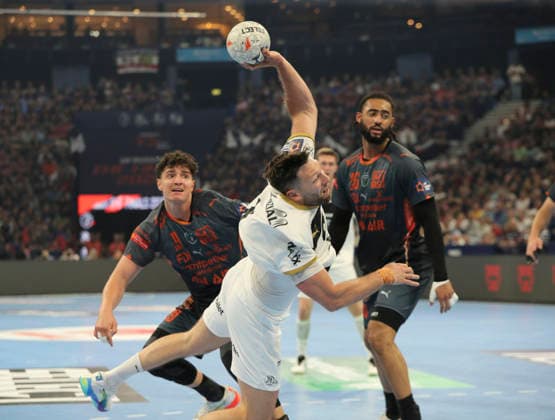 photo : Torwurf von ... Harald Reinkind (Kiel) Handball Herren am Sa. 30.05.2026 Mens EHF European League , Final Four in Hamburg THW Kiel - Montpellier , Halbfinale