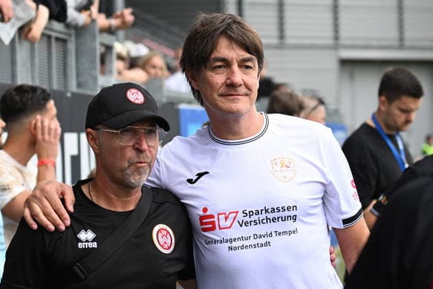 30.05.2026, xsvx, Fussball Langholz Cup 2026, v.l. Matze Knoop Wiesbaden
