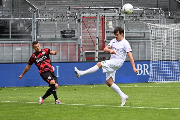 30.05.2026, xsvx, Fussball Langholz Cup 2026, v.l. Matze Knoop Wiesbaden