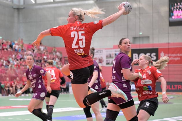 Lilli Roepcke (SV Union Halle-Neustadt, 25) beim Wurf Tor TusSies Metzingen vs. SV Union Halle-Neustadt , Handball, Alsco HBF, 7. Play-Off Ligaspieltag, Saison 2025 2026, 30.05.2026 TusSies Metzingen vs. SV Union Halle-Neustadt , Handball, Alsco HBF, 7. Play-Off Ligaspieltag, Saison 2025 2026, 30.05.2026 Tuebingen *** Lilli Roepcke SV Union Halle Neustadt, 25 on goal TusSies Metzingen vs SV Union Halle Neustadt , Handball, Alsco HBF, 7 Play Off League Matchday, Season 2025 2026, 30 05 2026 TusSies Metzingen vs SV Union Halle Neustadt , Handball, Alsco HBF, 7 Play Off League Matchday, Season 2025 2026, 30 05 2026 Tuebingen Copyright: xEibner-Pressefoto TobiasxBaurx EP_TBR