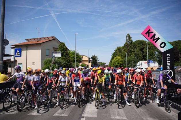 Km zero start of the race during Stage 1 of the Giro d™Italia Women, from Cesenatico to Ravenna, Italy, Saturday May 30, 2026  Copyright: xMarcoxAlpozzi LaPressex