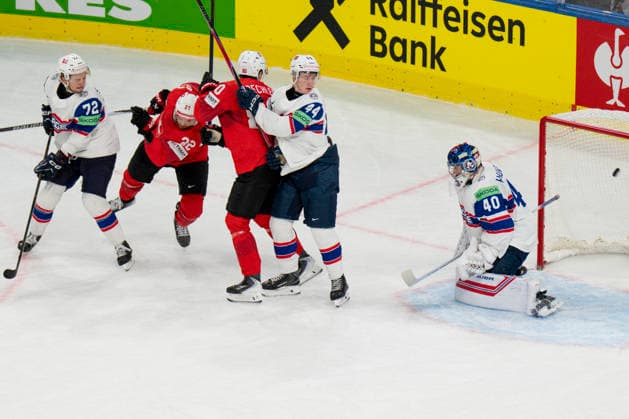 ZURICH, SWITZERLAND - MAY 30: goalkeeper Henrik Haukeland of Norway R) can™t saves on Christoph Bertschy of Switzerland not showed) during the 2026 IIHF Ice hockey, Eishockey World Championship, WM, Weltmeisterschaft Switzerland game between Switzerland and Norway at Swiss Life Arena on May 30, 2026 in Zurich, Zurich. Zurich Swiss Life Arena Zurich Switzerland Copyright: xJustPictures.ch JarixPestelaccix jp-en-EuSpIm-JP6_JAR_Switzerland_Norway_30May2026_00030
