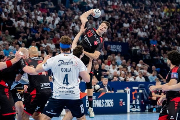 Hamburg 30.05.2026, Handball, Herren, EHF European League Men 2025 26, Halbfinale, MT Melsungen - SG Flensburg-Handewitt Aaron Mensing (MT Melsungen, 33) beim Wurf aus dem Rückraum