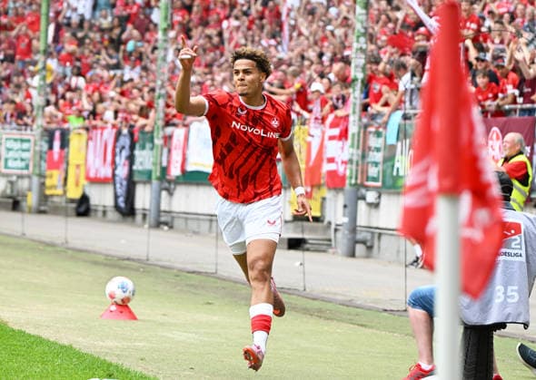 Fussball - Oberliga- Saison 2025 26 Fritz-Walter-Stadion 30.052026 1. FC KaiserslauternU21(fck) - FV Eppelborn (ep) Torschütze zum 1:0 und 2:0: Chinedu CHUKWUKELU (1. FC Kaiserslautern U21, U 21 1. FC Kaiserslautern