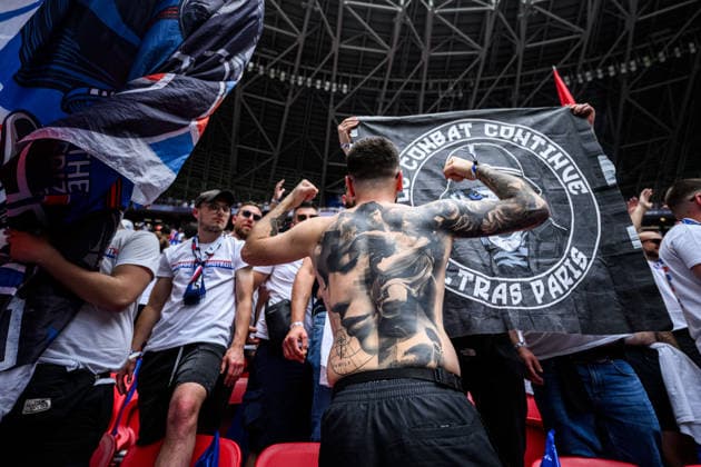 260530 Fans of Paris Saint-Germain ahead of the UEFA Champions League final match between Paris Saint-Germain and Arsenal on May 30, 2026 in Budapest. Photo: Maxim Thore BILDBYRAN kod MT MT1056 fotboll football soccer fotball uefa champions league champions league paris saint-germain arsenal bbeng publik Copyright: MAXIMxTHORE BB260530MT014