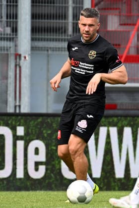 30.05.2026, xsvx, Fussball Langholz Cup 2026, v.l. Lukas Podolski Wiesbaden