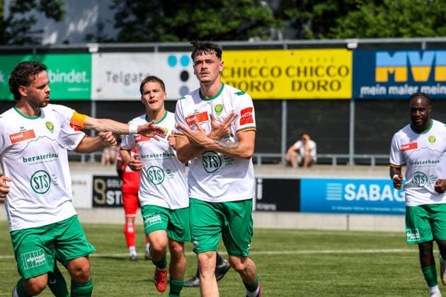 Fussball: Schweiz: Promotion League 2025 2026 - Letzter Spieltag, 30.05.2026 - SC Kriens vs. FC Bavois - Kleinfeld (Kriens, Schweiz); Torjubel Nando Toggenburger Kriens Stadion Kleinfeld Luzern Schweiz Copyright: xAmiirxAmedjouax