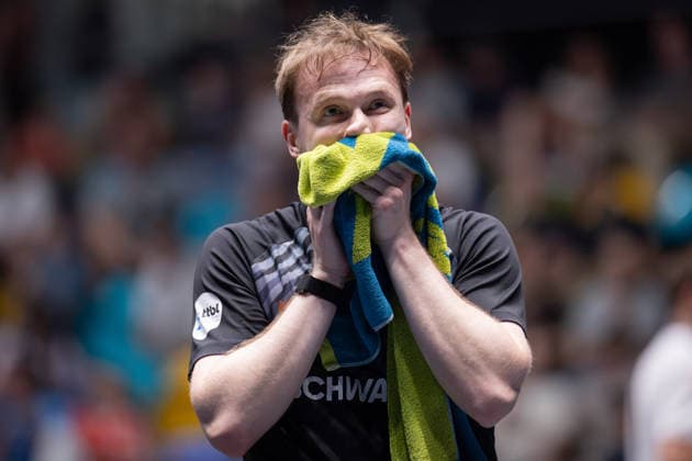 Borussia Düsseldorf und TTC Schwalbe Bergneustadt, Liebherr TTBL-Halbfinalspiel 2026 Benedikt Duda (TTC Schwalbe Bergneustadt) nach der Niederlage gegen Anton Källberg (Borussia Düsseldorf). Liebherr TTBL Final4 2026, erstes Halbfinale zwischen Borussia Düsseldorf und TTC Schwalbe Bergneustadt am 30. Mai 2026 in der Süwag Energie ARENA in Frankfurt am Main., Frankfurt am Main Hessen Deutschland Süwag Energie ARENA