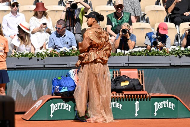 Tennis -Internationaux de France - Roland Garros 2026 - ITF - 30 05 2026 - French Open Paris 30.05.2026 Naomi Osaka (JAP) has turned the clay courts of Roland Garros into her personal runway with a headline-grabbing, two-piece custom court-ure ensemble designed by Swiss couturier Kevin Germanier and Nike. Described by Osaka as looking like the Eiffel Tower at night . Photo:- Roger Parker International Sports Fotos Ltd Paris Paris France Copyright: xRogerxParkerx