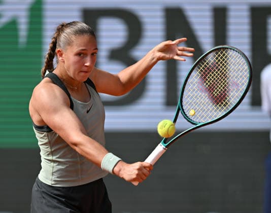 2026 French Open, Roland-Garros - Day 7 PARIS, FRANCE - MAY 30: Diane Parry of France in action during the Women’s Singles third-round match against Amanda Anisimova of the United States on Day Seven of the 2026 French Open at the Roland-Garros Complex in Paris on May 30, 2026. Mustafa Yalcin Anadolu Paris France. Editorial use only. Please get in touch for any other usage.  Copyright: x2026xAnadoluxMustafaxYalcinx