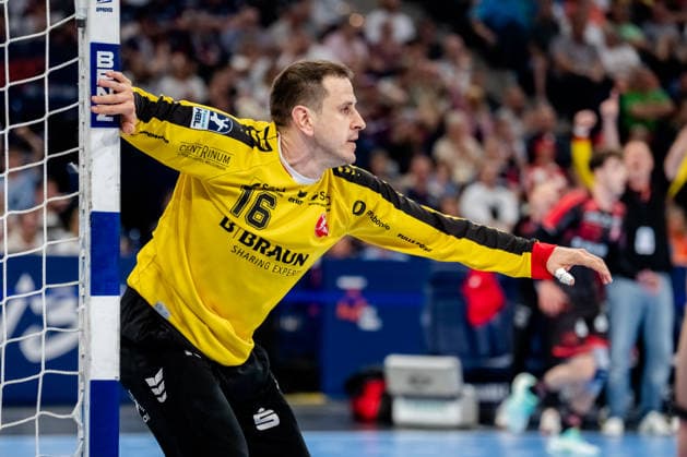 Hamburg 30.05.2026, Handball, Herren, EHF European League Men 2025 26, Halbfinale, MT Melsungen - SG Flensburg-Handewitt Nebojsa Simic (MT Melsungen, 16) während des Spiels