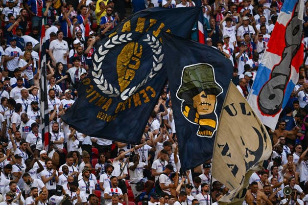 IPA85188003 - Napoli and Juve Stabnia supporters during the UEFA Champions League 2026 final between Paris Saint-Germain F.C. vs. Arsenal F.C. on May 30, 2026 at the Puskas Arena, Budapest, Hungary  Copyright: xVincenzoxOrlando IPAxSportx xx 85188003