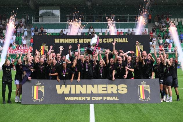 RSC Anderlecht v SV Zulte Waregem - Women s Cup Final LA LOUVIERE, BELGIUM - MAY 30 : Players of Anderlecht celebrates the victory after the RBFA Belgian Women s Cup final match between RSC Anderlecht and SV Zulte Waregem on May 30, 2026 in La Louviere, Belgium, 30 05 2026 La Louviere Belgium  Copyright: xVincentxKalutx