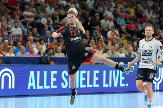 30.05.2026, xgox, Handball - EHF European League Halbfinale MT Melsungen - SG Flensburg-Handewitt v.l. Timo Kastening (Melsungen, 73) wirft Tor, Torschuetze, erzielt Tor, Treffer, scores the goal Hamburg