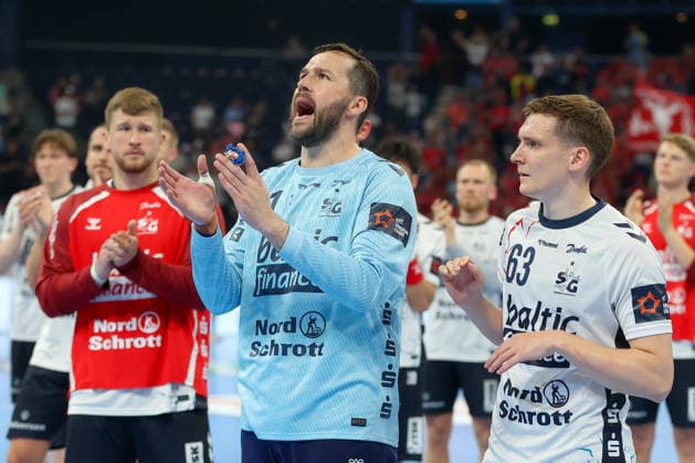30.05.2026, xgox, Handball - EHF European League Halbfinale MT Melsungen - SG Flensburg-Handewitt v.l. Benjamin Buric (Flensburg, 1) enttaeuscht, schaut enttaeuscht, niedergeschlagen, disappointed Hamburg