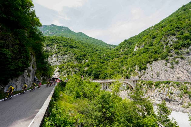 THE PACK RIDES during Stage 20 of the Giro d™Italia, from Gemona del Friuli to Piancavallo, Italy, Saturday, May 30, 2026.  Copyright: xFabioxFerrari LaPressex