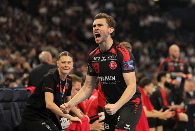 photo : Jubel nach dem Schlußpfiff bei den Spielern aus Melsungen , hier feiert Florian DROSTEN Handball Herren am Sa. 30.05.2026 Mens EHF European League , Final Four in Hamburg SG Flensburg - Melsungen, Halbfinale