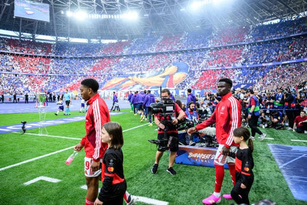260530 Bukayo Saka of Arsenal ahead of the UEFA Champions League final match between Paris Saint-Germain and Arsenal on May 30, 2026 in Budapest. Photo: Maxim Thore BILDBYRAN kod MT MT1056 fotboll football soccer fotball uefa champions league champions league paris saint-germain arsenal bbeng Copyright: MAXIMxTHORE BB260530MT056