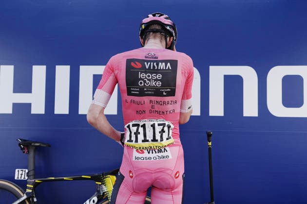 Denmark™s Jonas Vingegaard Hansen of Team Visma Lease A Bike winner of the stage and pink jersey during Stage 20 of the Giro d™Italia, from Gemona del Friuli to Piancavallo, Italy, Saturday, May 30, 2026.  Copyright: xGianxMattiaxD™Alberto LaPressex
