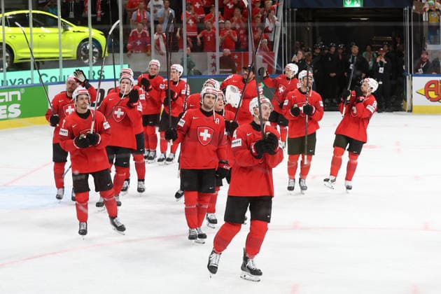 30.05.2026 Swiss Life Arena Zuerich , SCHWEIZ, Herren Eishockey IIHF World Championship, WM, Weltmeisterschaft Zurich 2026 Halbfinal SUI - NOR Jubel nach dem Spiel, Nico Hischier - Dean Kukan (SUI)