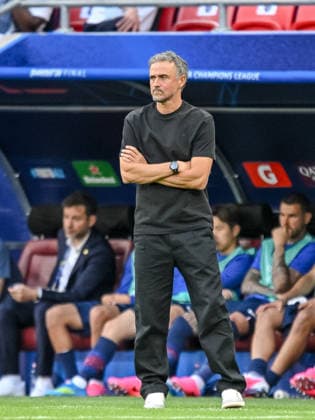 Trainer Luis Enrique (Paris Saint-Germain FC) Looks on during the UEFA Champions League Final 2026 match between Paris Saint-Germain and Arsenal FC at Puskas Arena on May 30, 2026 in Budapest, Hungary. (Photo by Harry Langer DeFodi Images) -