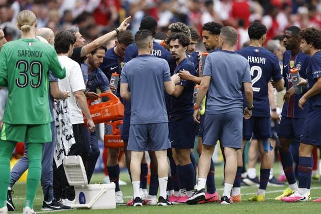 BUDAPEST - Paris Saint-Germain manager Luis Enrique gives directions during the UEFA Champions League final between Paris Saint-Germain and Arsenal FC at the Puskas Arena on 30 May 2026, Budapest, Hungary. MAURICE VAN STEEN ANP UEFA Champions League Final 2026 2025-2026 xVIxANPxSportx xMauricexvanxSteenxIVx 559681169 originalFilename: 559681169.jpg