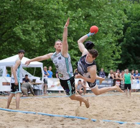 Deutschland - Kelkheim - Münster - 30.05.2026 Beachhandball - Hessen - Karacho Beach Cup 2026 Die Otternasen - BHC BADG Münster v.l. Hendrik Prahst (Die Otternasen), Lars Zelser (BHC Beach & Da Gang) Karacho Beach Cup 2026