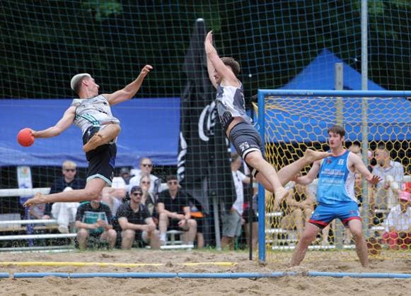 Deutschland - Kelkheim - Münster - 30.05.2026 Beachhandball - Hessen - Karacho Beach Cup 2026 Die Otternasen - BHC BADG Münster v.l. Stephan Mühleisen (Die Otternasen), Lennart Liebeck (BHC Beach & Da Gang) Karacho Beach Cup 2026
