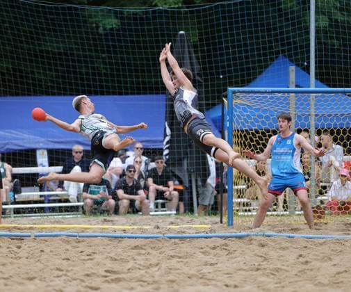 Deutschland - Kelkheim - Münster - 30.05.2026 Beachhandball - Hessen - Karacho Beach Cup 2026 Die Otternasen - BHC BADG Münster v.l. Stephan Mühleisen (Die Otternasen), Lennart Liebeck (BHC Beach & Da Gang) Karacho Beach Cup 2026