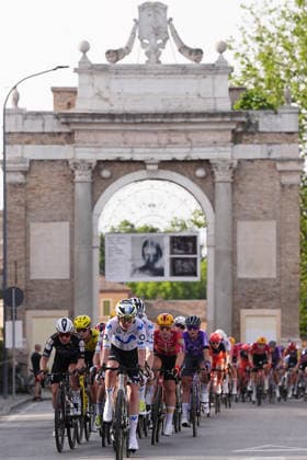 The pack rides during Stage 1 of the Giro d™Italia Women, from Cesenatico to Ravenna, Italy, Saturday May 30, 2026  Copyright: xMarcoxAlpozzi LaPressex