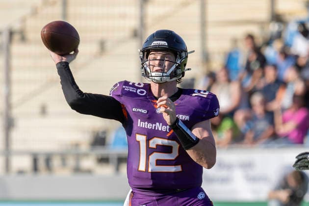 EFA - European Football Alliance: Frankfurt Galaxy - Munich Ravens, 30.05.2026 Ethan Garbers (Frankfurt Galaxy 12) wirft den Ball, Freisteller, Portrait Porträt, Frankfurt Galaxy - Munich Ravens, Frankfurt, PSD Bank Arena, 30.5.2026 Copyright: xBEAUTIFULxSPORTS Gawlikx