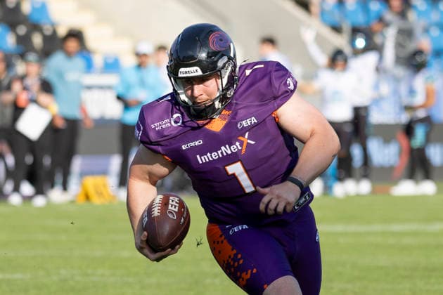 EFA - European Football Alliance: Frankfurt Galaxy - Munich Ravens, 30.05.2026 Ryan Rimmler (Frankfurt Galaxy 1) muss den Ball laufen, Freisteller, Portrait Porträt, Frankfurt Galaxy - Munich Ravens, Frankfurt, PSD Bank Arena, 30.5.2026 Copyright: xBEAUTIFULxSPORTS Gawlikx