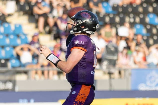 EFA - European Football Alliance: Frankfurt Galaxy - Munich Ravens, 30.05.2026 Ethan Garbers (Frankfurt Galaxy 12) wirft den ball, Frankfurt Galaxy - Munich Ravens, Frankfurt, PSD Bank Arena, 30.5.2026 Copyright: xBEAUTIFULxSPORTS Gawlikx