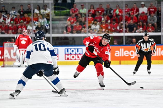 ZURICH, SWITZERLAND - MAY 30: Macklin Celebrini of Canada R) in action against Henri Jokiharju of Finland L) during the 2026 IIHF Ice hockey, Eishockey World Championship, WM, Weltmeisterschaft Switzerland game between Canada and Finland at Swiss Life Arena on May 30, 2026 in Zurich, Zurich. Zurich Swiss Life Arena Zurich Switzerland Copyright: xJustPictures.ch AndreaxBrancax jp-en-EuSpIm-JP7_ANB_FinCze_30052026_5449